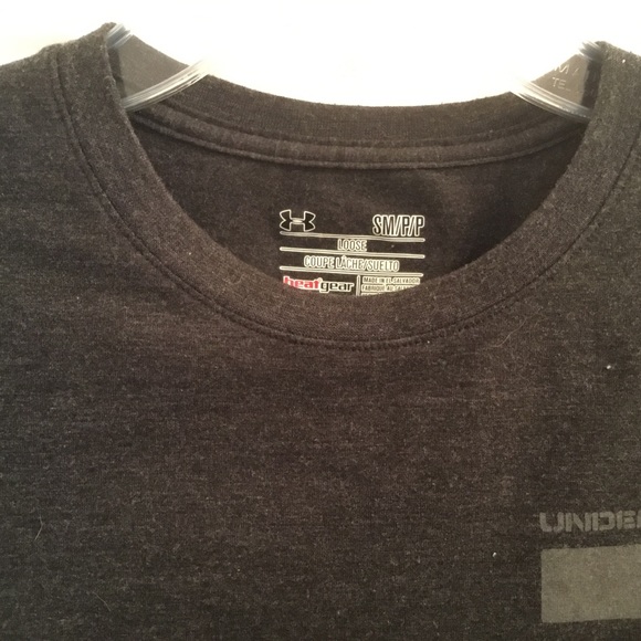Under Armour Charcoal Gray T-shirt -  Men's Small - Picture 5 of 8
